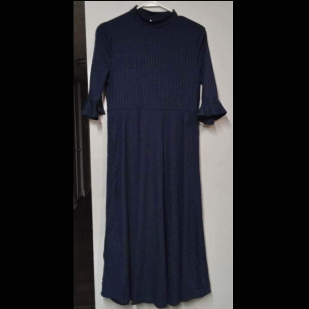 Elegant Navy Blue 1/2 Sleeve Maxi Dress NWOT! Size Large